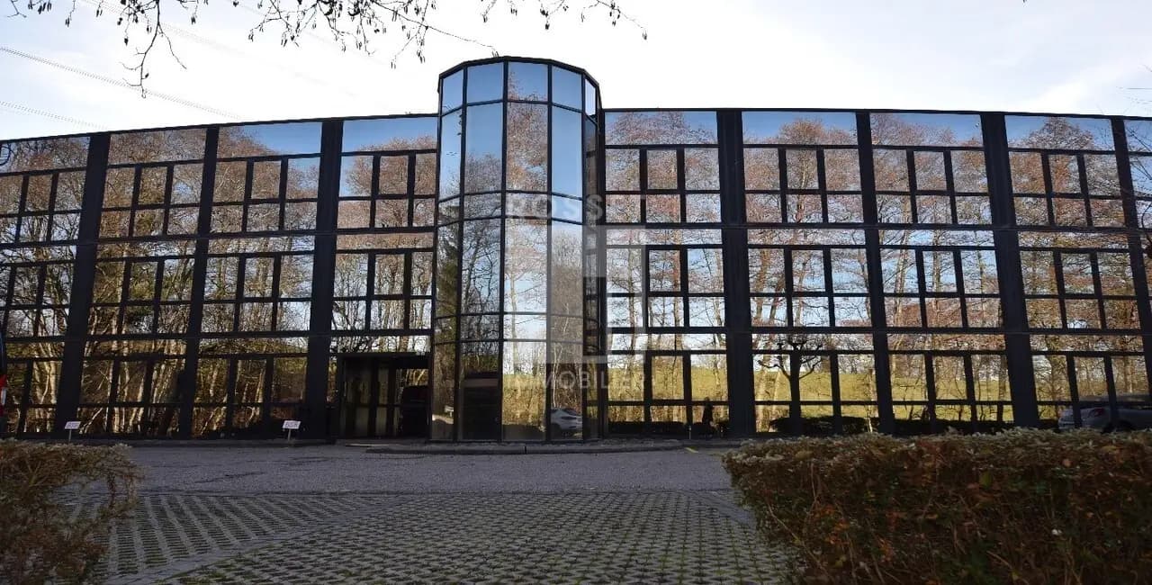 En Burdon H16, Le Mont-sur-Lausanne, VD - Image 3