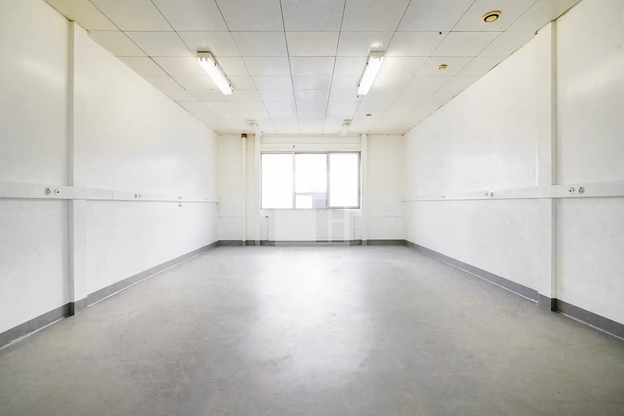 Chemin des Léchères 1, Zone industrielle de Meyrin, GE - Image 1