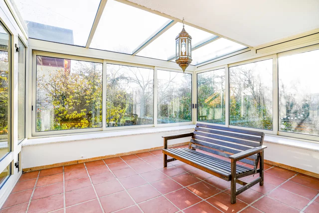 Centre, GE - Image 8