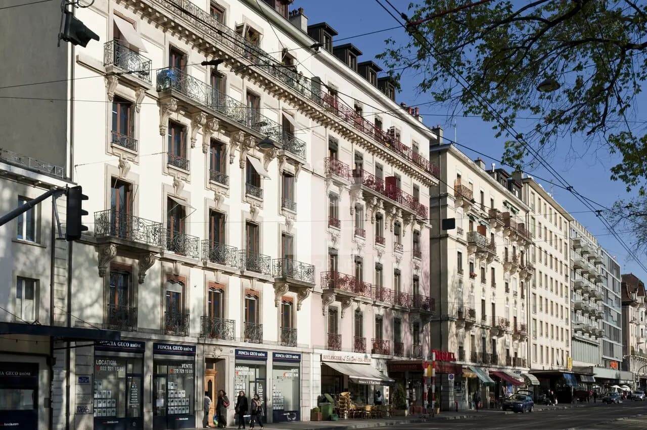 Avenue Henri-Dunant 2, Plainpalais, GE - Image 1