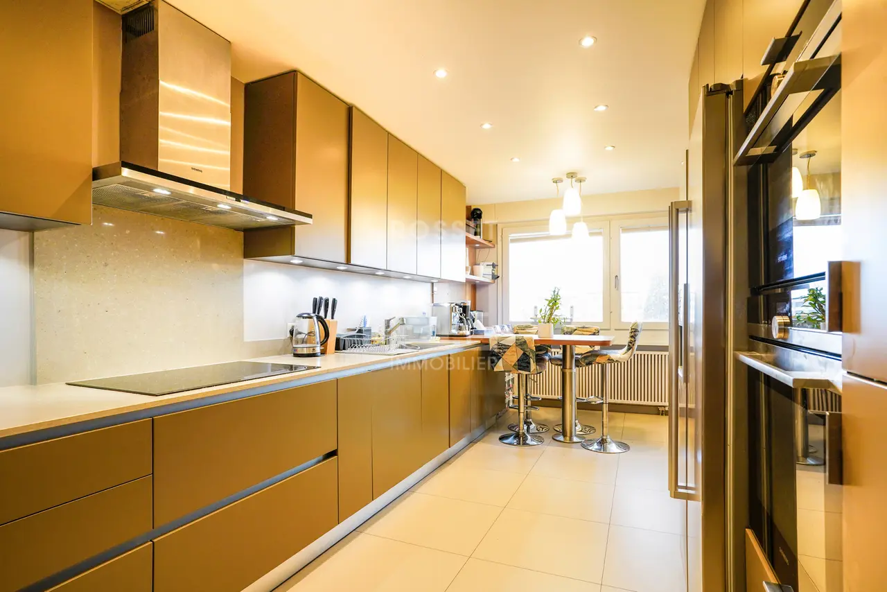 Centre, GE - Image 3