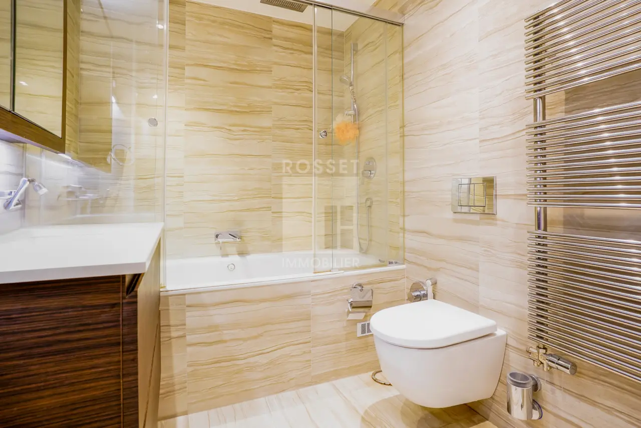 Centre, GE - Image 6