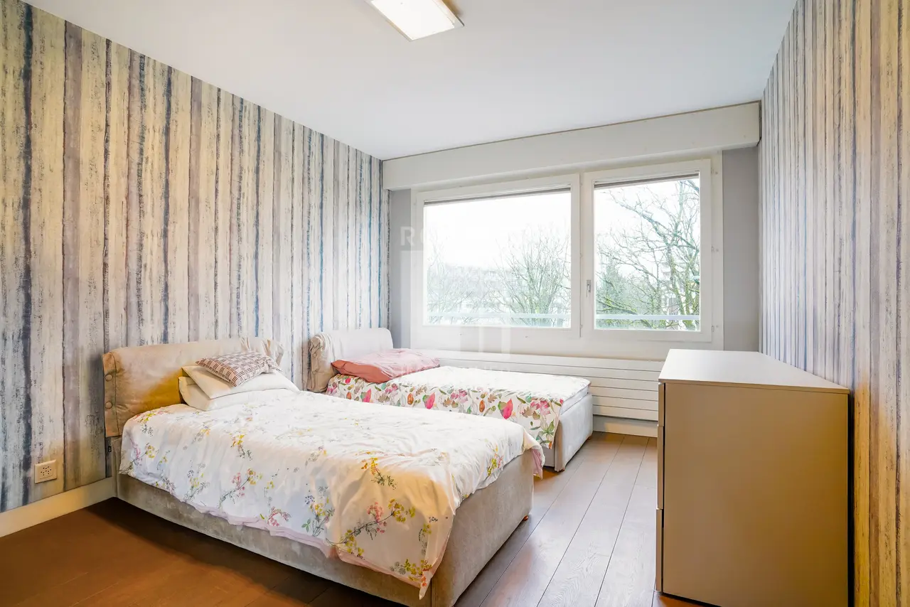 Centre, GE - Image 7